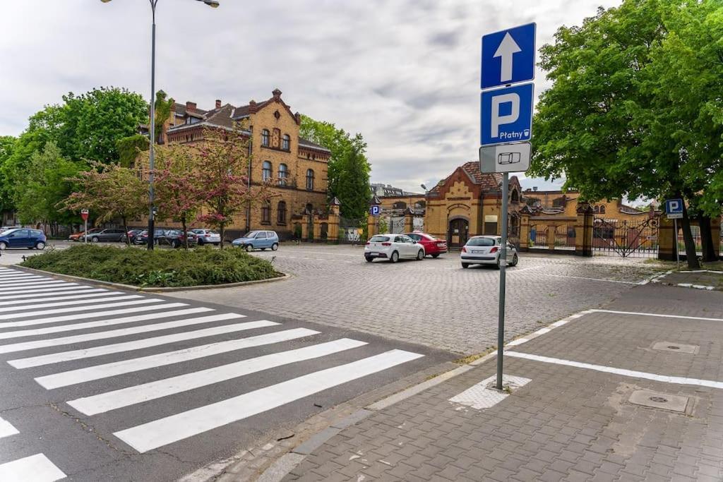 Nowoczesne Studio Przy Warcie Apartment Poznan Bagian luar foto
